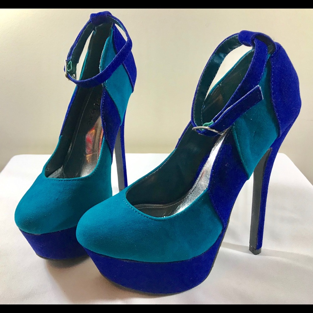 Two color Pumps with Ankle Strap